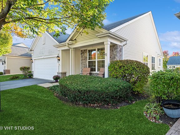 3rd image of 2505 Sandlewood Cir