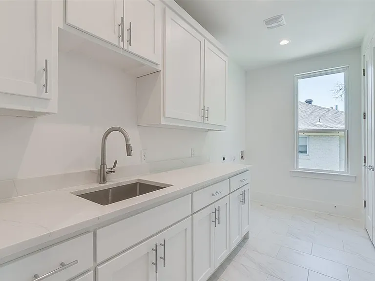 6135 Velasco Ave — Photo 93