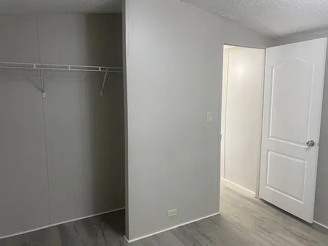 34 Luke Dr — Photo 4