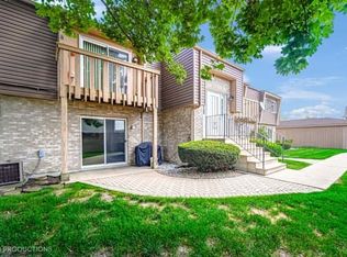 2291 Bicentennial Ave UNIT 4, Crest Hill, IL 60403