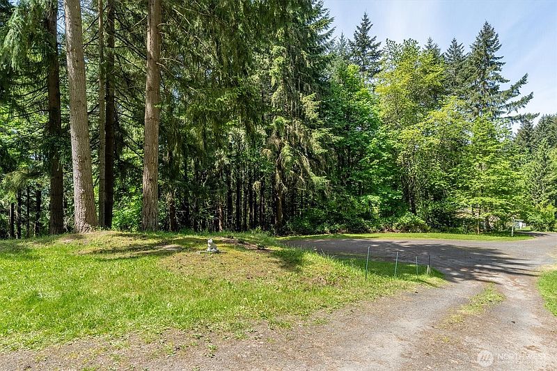 3rd image of 120 Solo Meadows Lane
