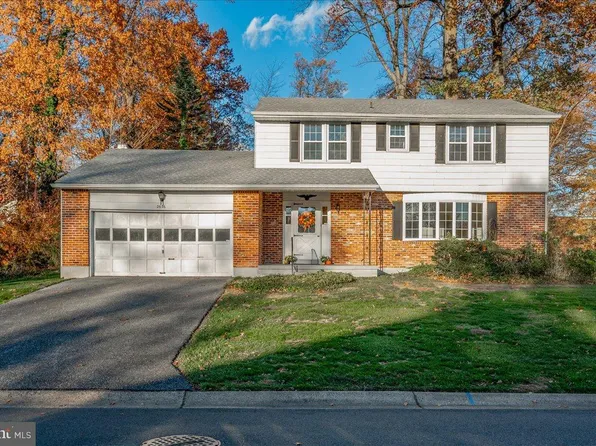 2636 Majestic Dr, Wilmington, DE 19810