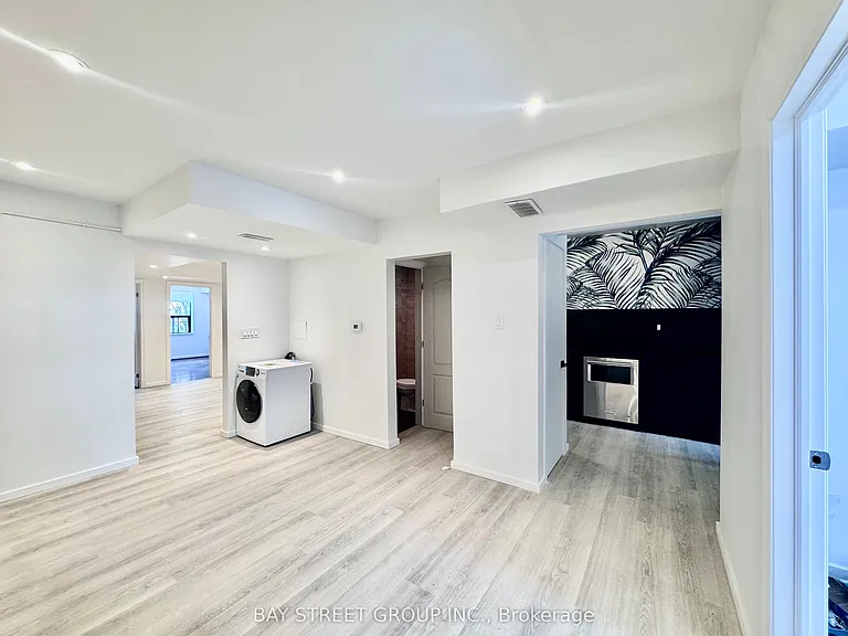 373 Eglinton Ave W #2 — Photo 13