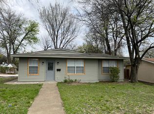 5860 Dennis Ave, Fort Worth, TX 76114