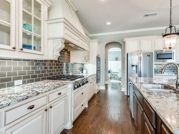 3011 Haywick Colony, The Colony, TX 75056