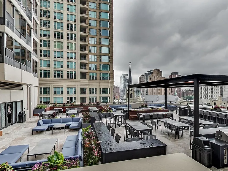 30 E Huron St #5605 — Photo 33