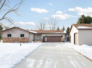 7075 42nd St N, Moorhead, MN 56560
