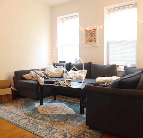 34 Cunard St #1 — Photo 2