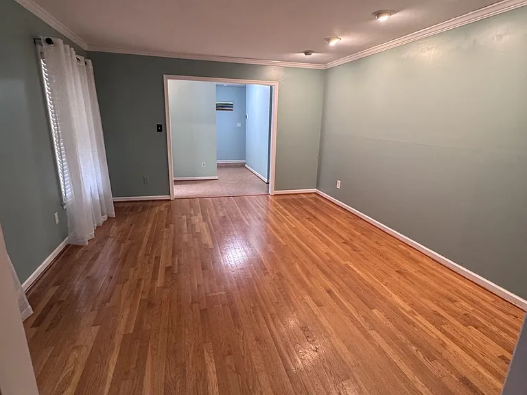 660 Village Green Pkwy — Photo 4