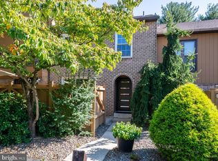 27 Pinehurst Ct, Reading, PA 19607