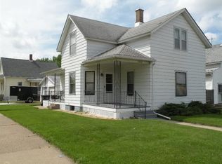 700 N 2nd St, Clinton, IA 52732