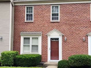 107 Center Depot Rd #E-5, Charlton, MA 01507