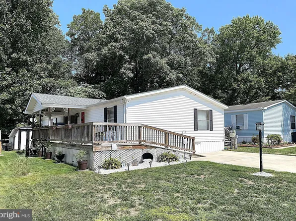 255 Rips Dr, Lothian, MD 20711