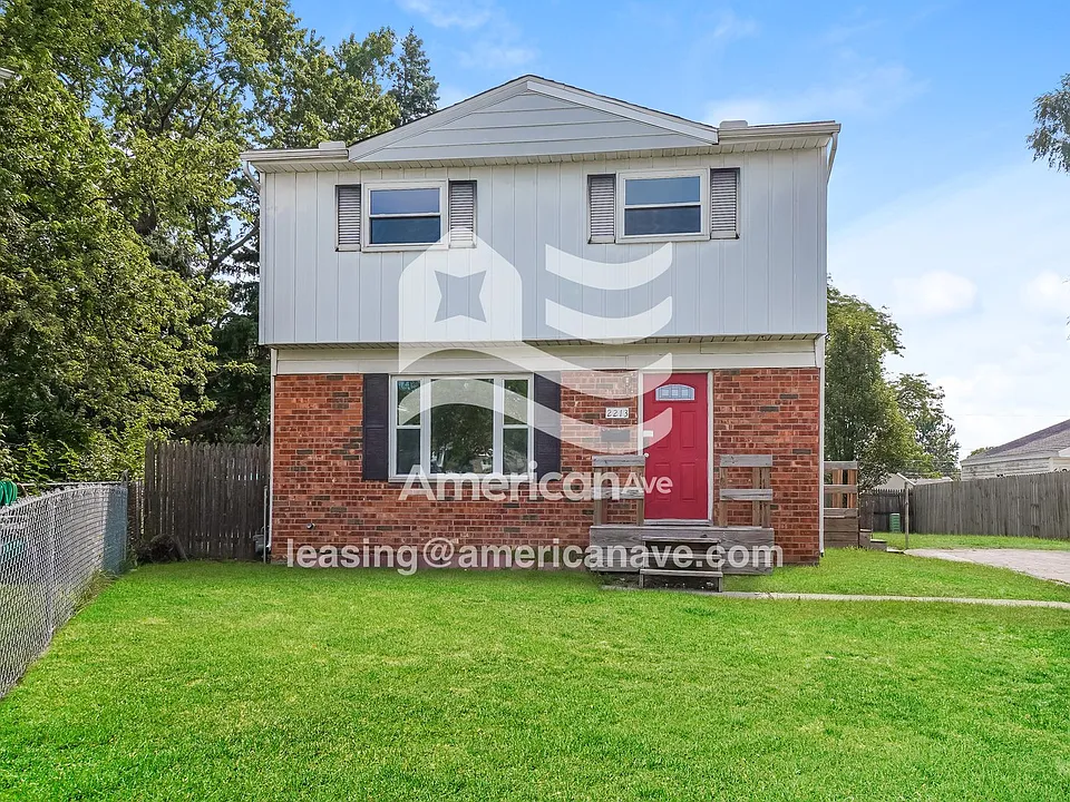 2213 Dahlia Cir