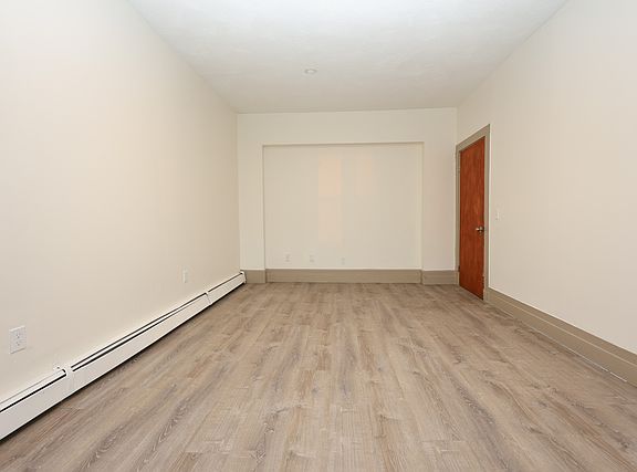2nd image of 6 Waumbeck St APT 2