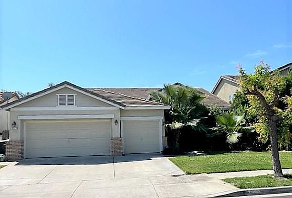 1st image of 1343 Grand Oak Way