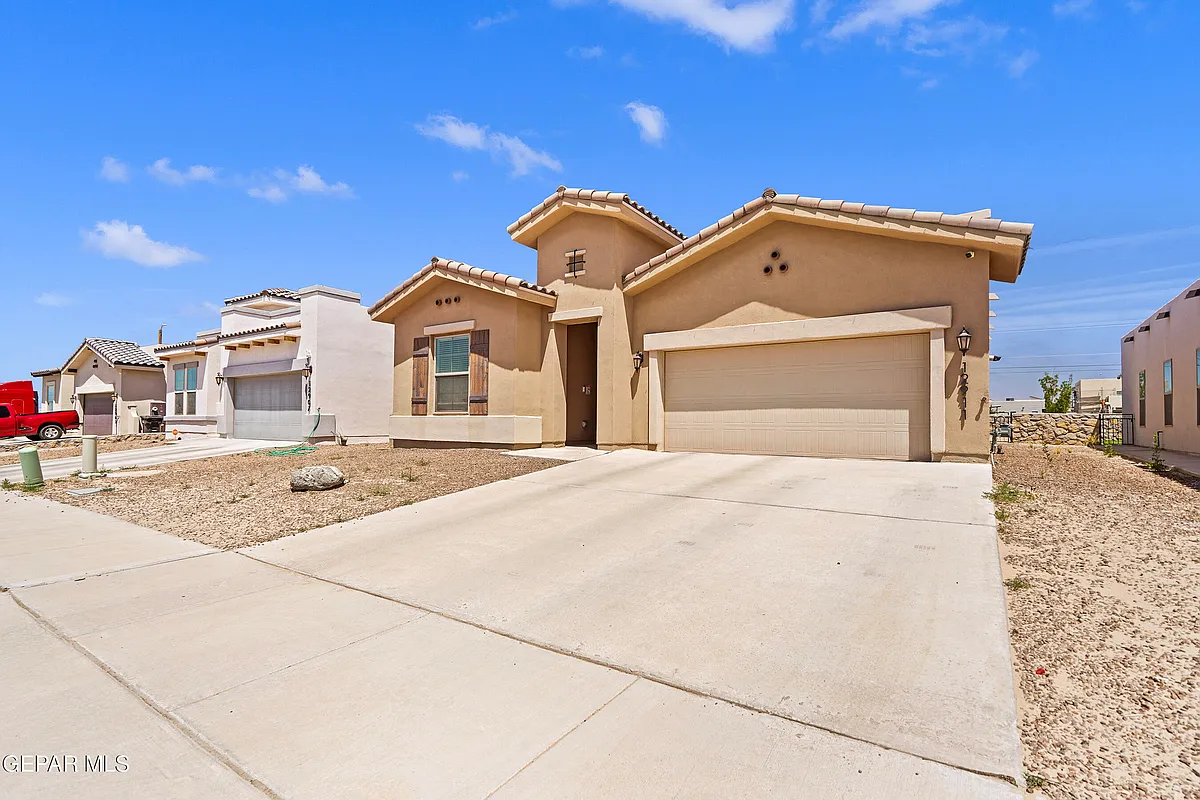 Building Photo - 12911 Aberdare Dr
