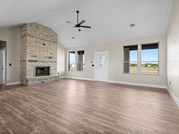 5th image of 12499 Fox Hollow Rd