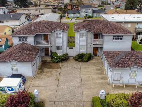 2nd image of 2320&2322 Francisco Blvd
