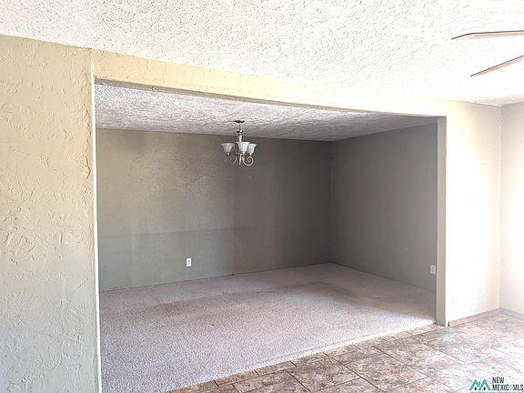 4th image of 112 E 17th St