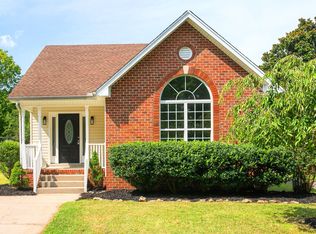 2402 Ruth St, Springfield, TN 37172