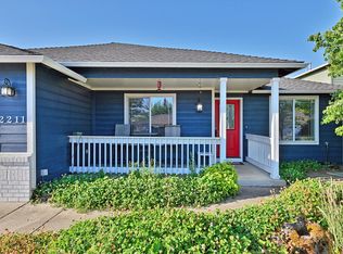 2211 Arlington Dr, Medford, OR 97501
