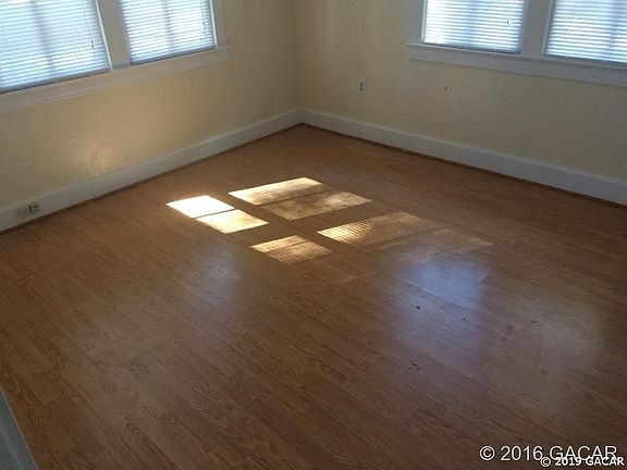 3rd image of 1005 NW 16th Ave