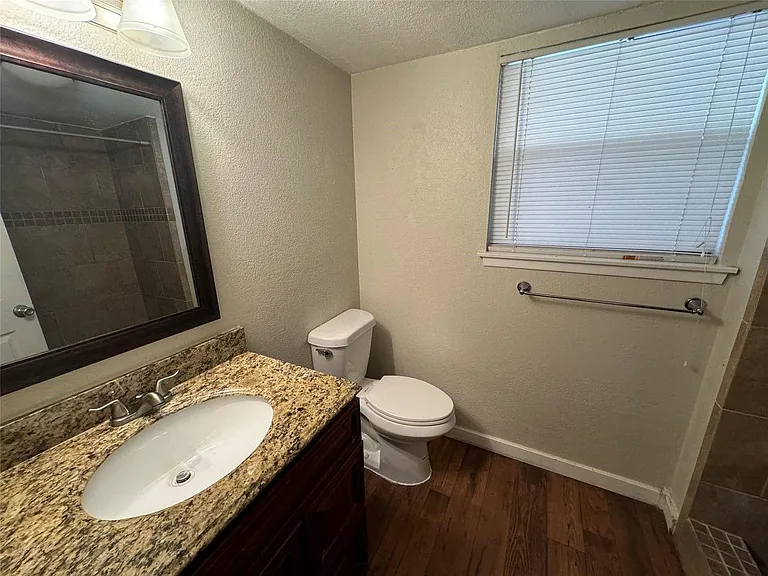 2721 Hurstview Dr #D — Photo 5