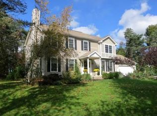 5 Wintergreen Cir, Amherst, MA 01002
