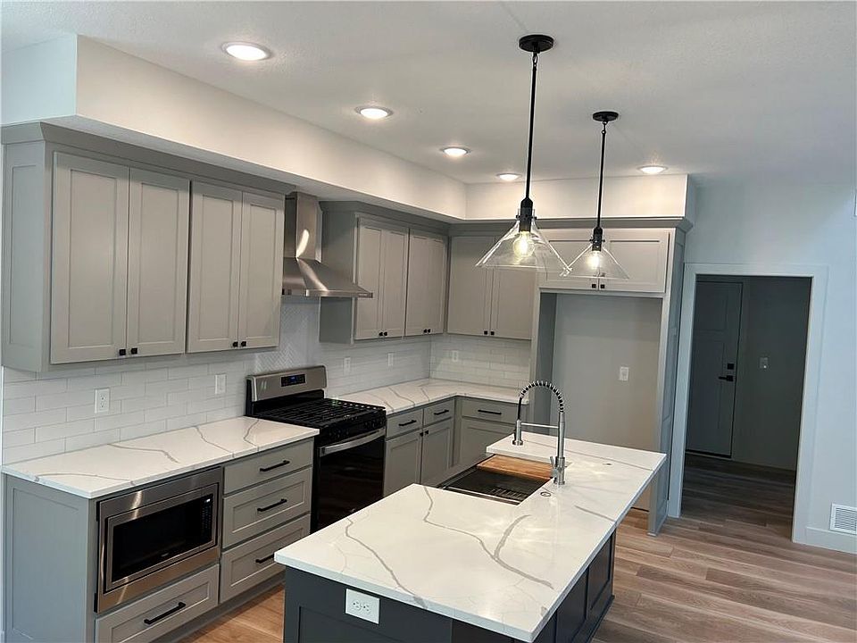 1911 Harper St, Lawrence, KS 66046 Zillow