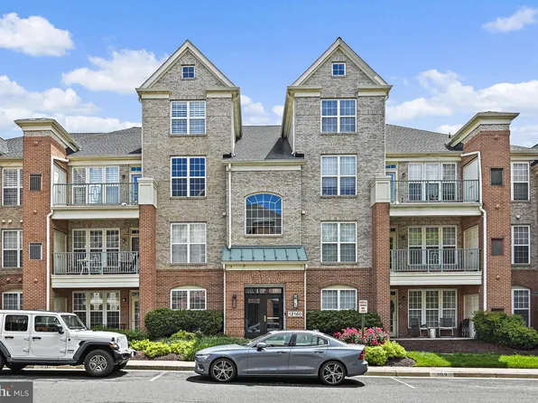 12160 Abington Hall Pl APT 303, Reston, VA 20190