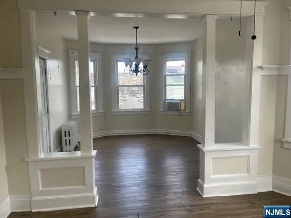 14 N 10th St Floor 2, Paterson, NJ 07522