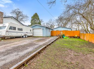 145 Cedar St, Shady cove, OR