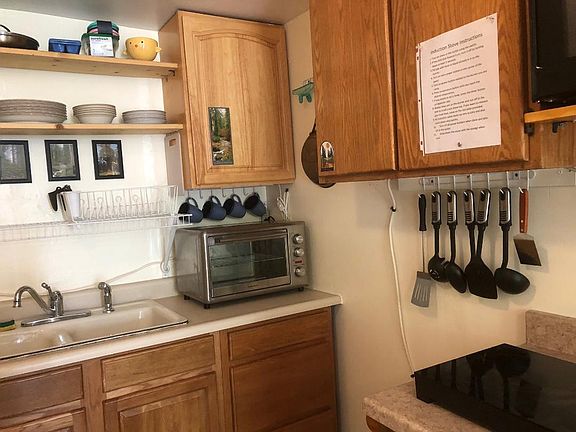 5th image of 3546 Summer St #A