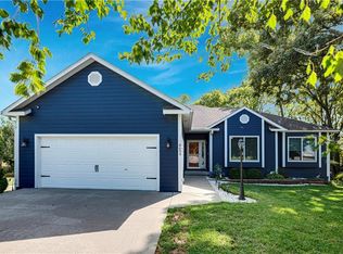 8699 Penner Ave, De Soto, KS 66018
