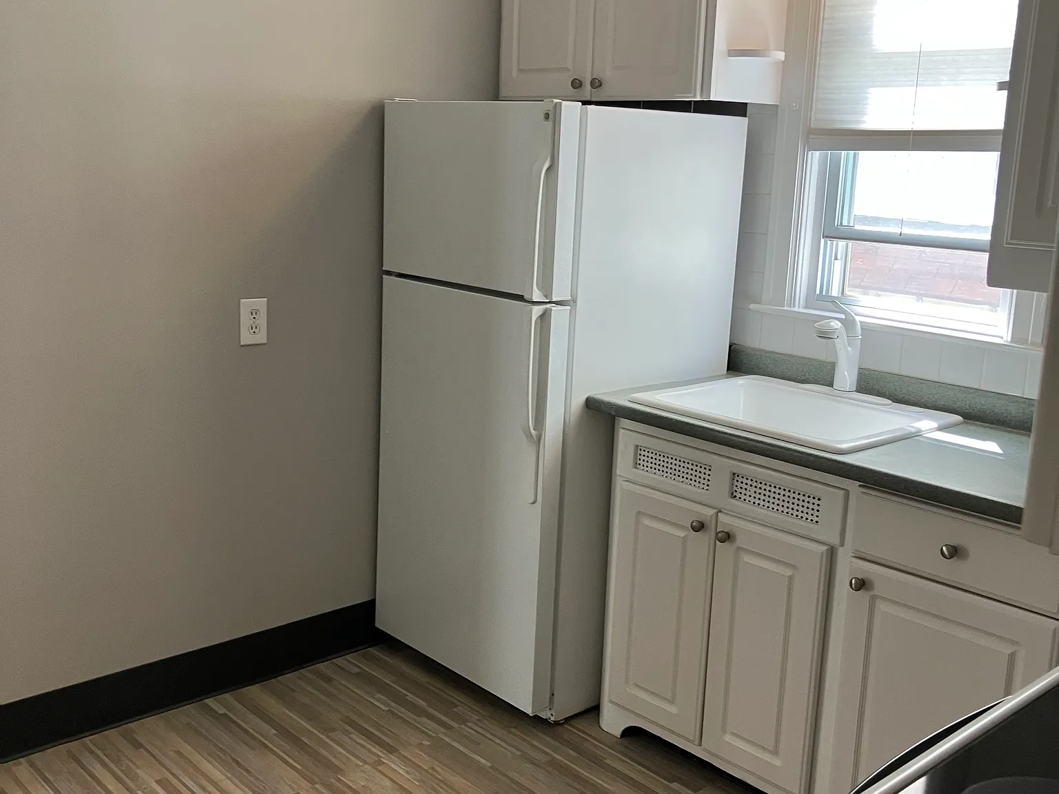 1 bed, 750 sqft, $1,350 — Photo 4