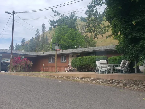 1645 Delaware St, Kamiah, ID 83536