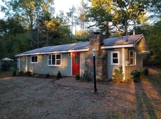 50 Niantic Trl, West Greenwich, RI 02817