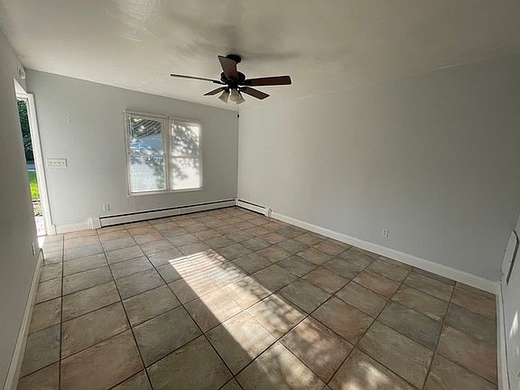 4th image of 735 Wheaton Ave
