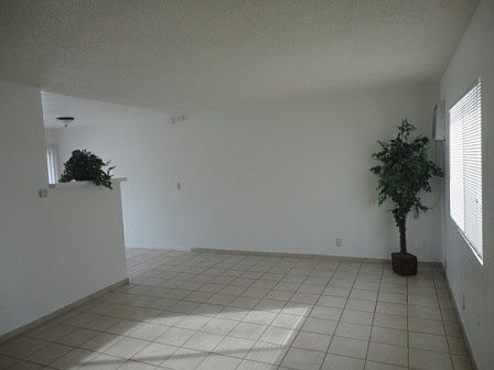 2nd image of 648 E Main St APT D