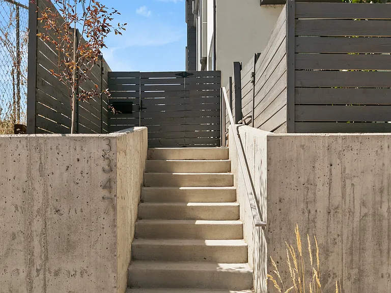 3347 Navajo St — Photo 2