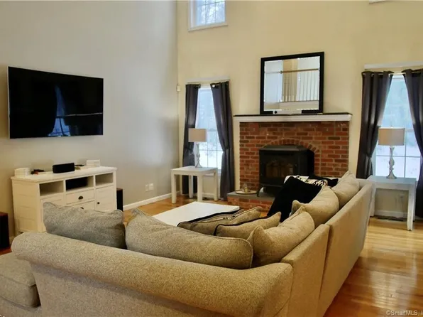 48 Bee Mountain Road, New Hartford, CT 06057