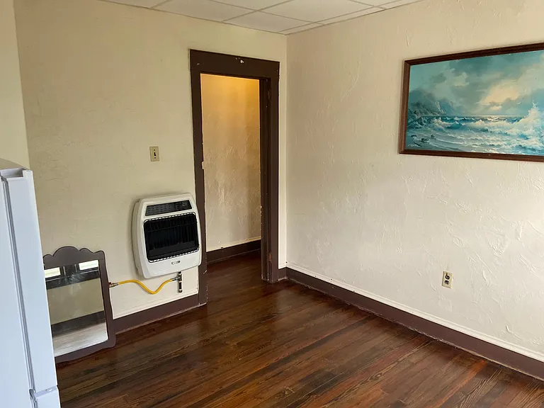322 E Glenwood Ave #5 — Photo 5