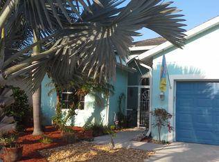 454 Crossfield Cir, Naples, FL 34104