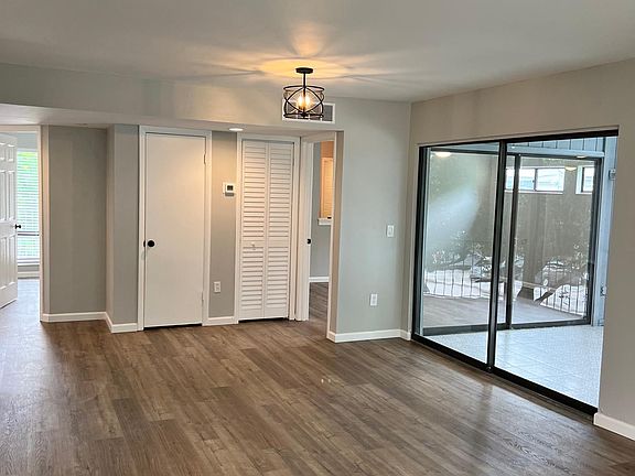 4th image of 4343 Aqua Vista Dr #15-G
