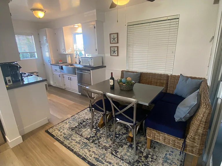 302 Avenida Del Mar #B — Photo 3
