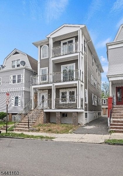 1st image of 46 Headley Terrace