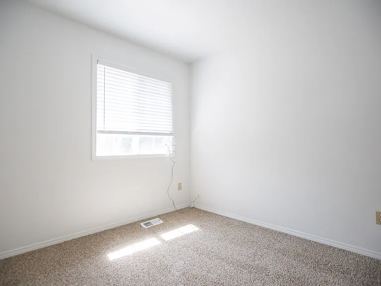 8471 SW Bonaventure Ln — Photo 20