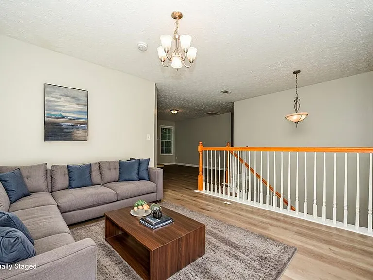 306 Fletcher Ct — Photo 6