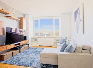 635 West 42nd Street 40D image 1 of 24